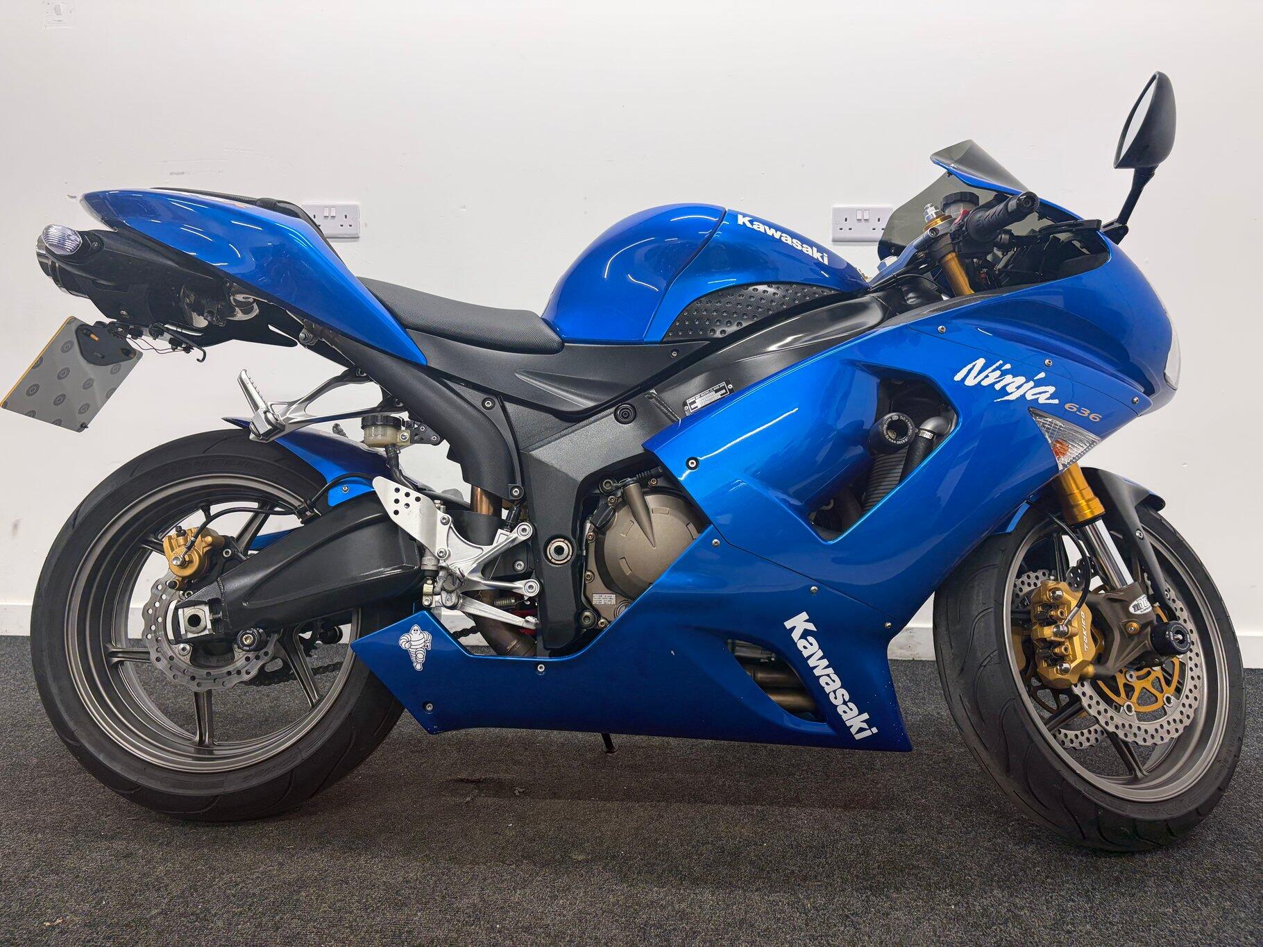 Kawasaki Ninja ZX-6R bikes for sale | AutoTrader Bikes